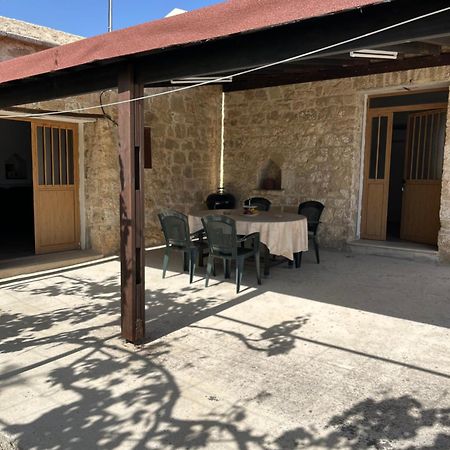 Friendly villagehous Paphos Buitenkant foto